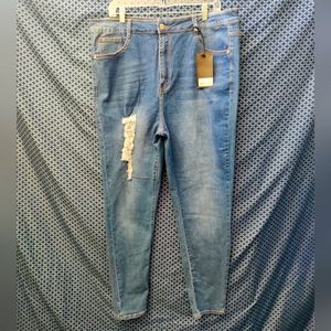 Rain Phoenix - Women's plus size dark wash skinny denim jeans. NWT. Size - 24